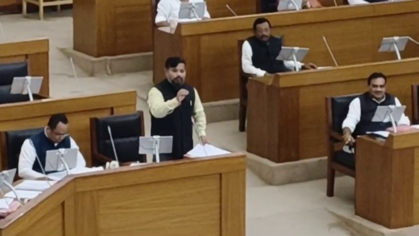 রাজ্যে রান্নার গ্যাসের মজুদ সন্তোষজনক- খাদ্যমন্ত্রী সুশান্ত চৌধুরী