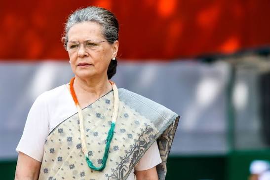 জেন জির মন জিততে এবার ইনস্টাগ্রামে সোনিয়া,