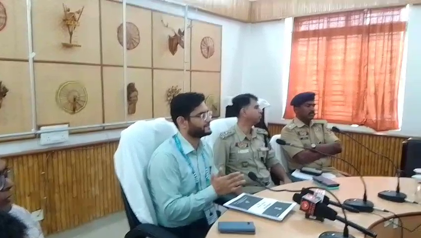 এডিসি নির্বাচন ঘিরে সেক্টর অফিসারদের নিয়ে মহকুমা শাসকের কার্যালয়ে গুরুত্বপূর্ণ বৈঠক 