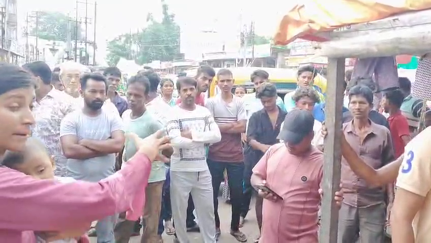  চার মাসের শিশুকে নিয়ে, নদীতে ঝাঁপ দিয়ে আত্মহত্যার চেষ্টা,